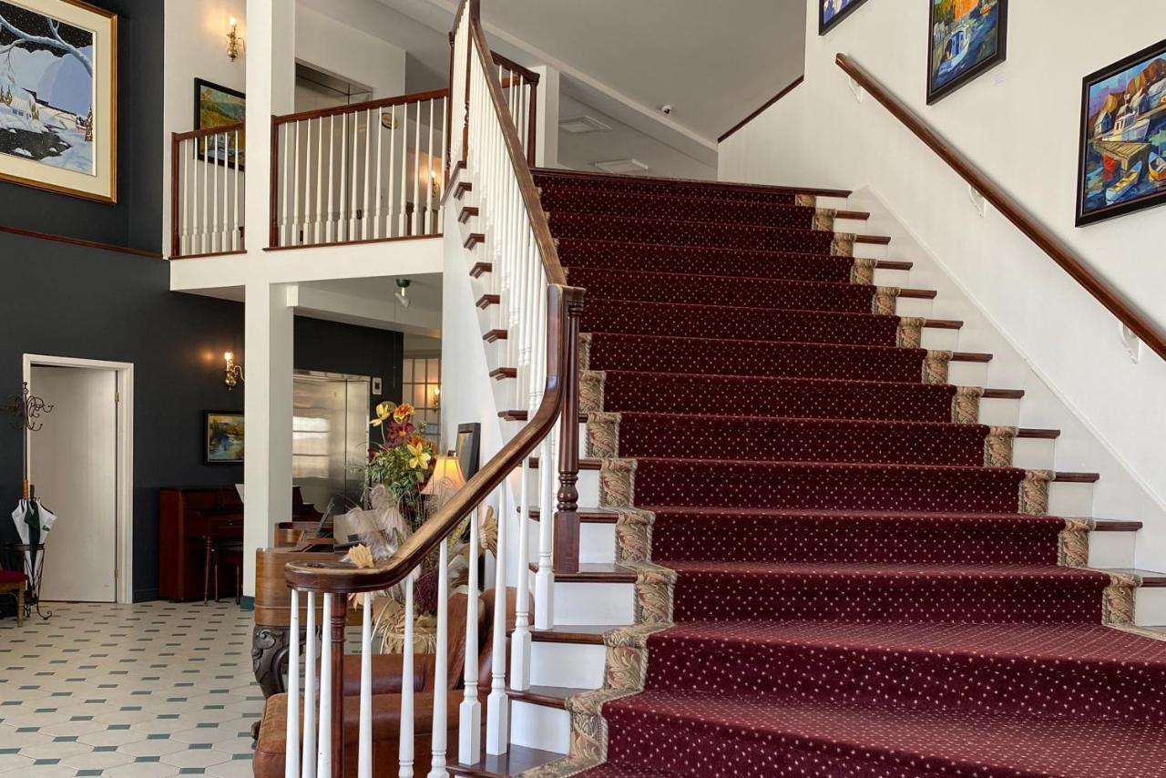 Auberge De La Montagne Coupee Saint Jean De Matha Ngoại thất bức ảnh