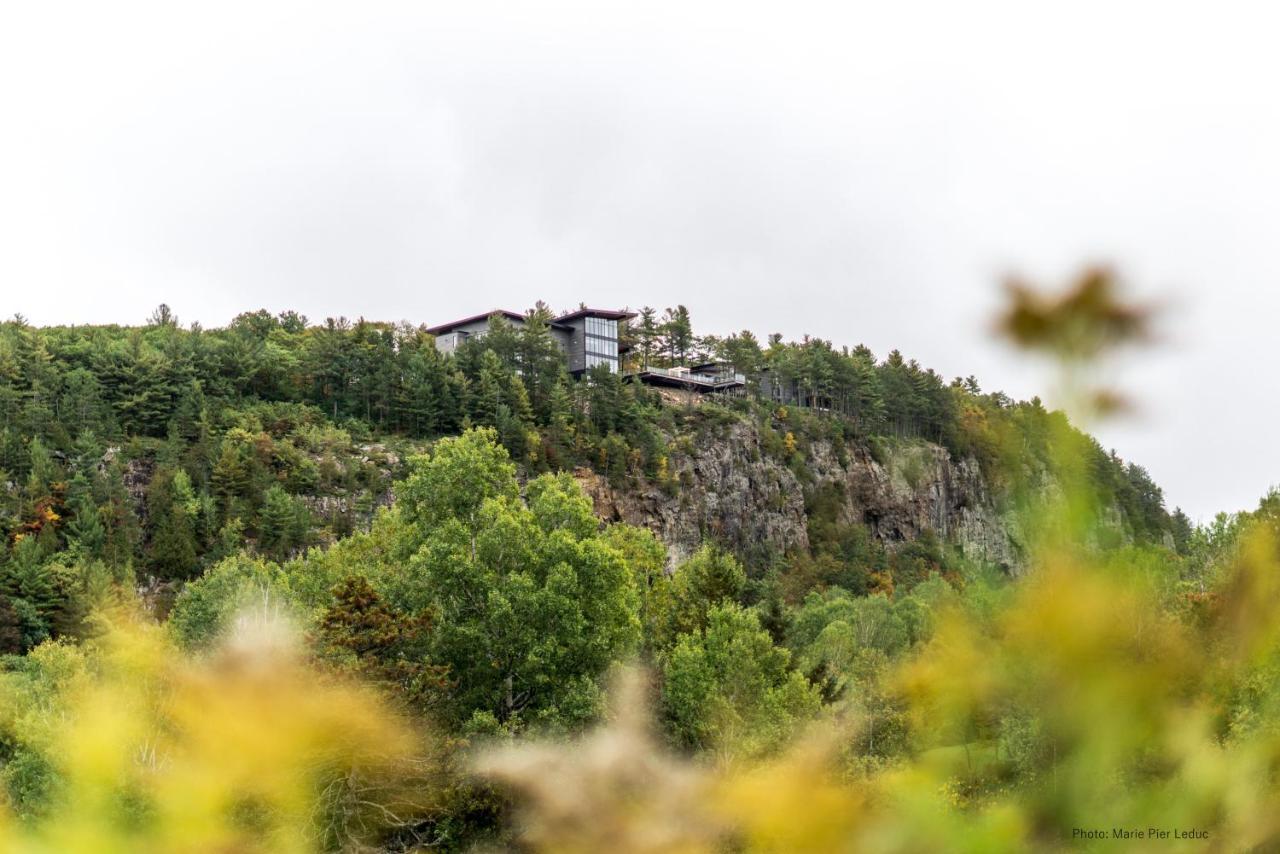 Auberge De La Montagne Coupee Saint Jean De Matha Ngoại thất bức ảnh